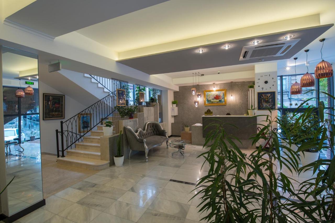 Veranova Hotel Tbilisi Exterior photo