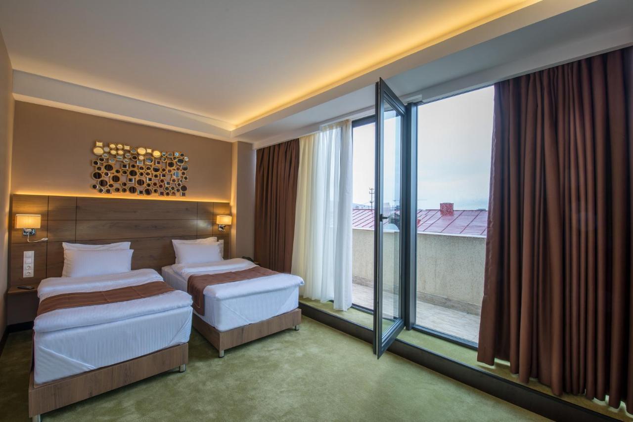 Veranova Hotel Tbilisi Exterior photo