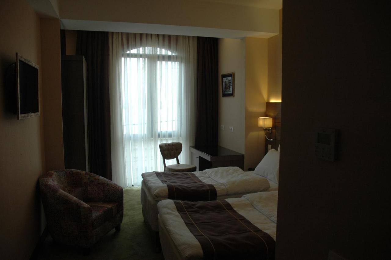Veranova Hotel Tbilisi Exterior photo